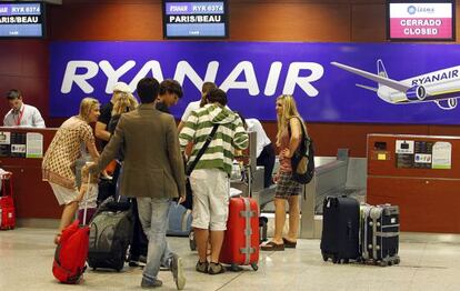 La aerolinea Ryanair en el Aeropuerto de El Prat, Barcelona