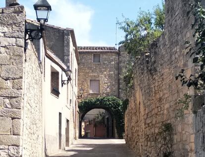 Una de las calles de El Belltall (Tarragona).