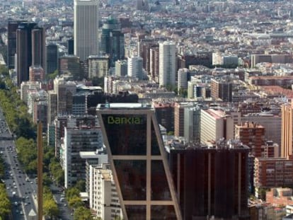 El eje financiero de la Castellana en Madrid, donde est&aacute;n ubicadas las sedes de numerosas grandes empresas.