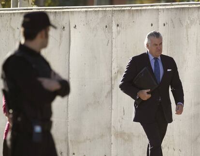 Luis Bárcenas, a su entrada a la Audiencia Nacional durante la celebración en 2017 del juicio del caso Gürtel.