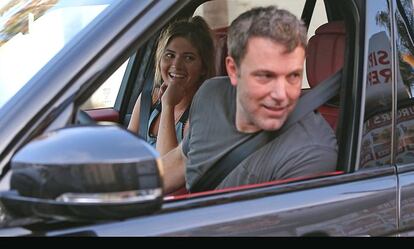 El actor Ben Affleck y la modelo Shauna Sexton en Los Angeles.