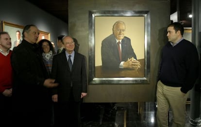 Presentación del retrato de Iñaki Azluna en la nueva 'Sala de Alcaldes' de Bilbao.