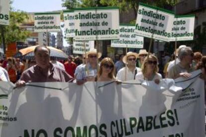 Manifestación de funcionarios contra los recortes del domingo pasado.