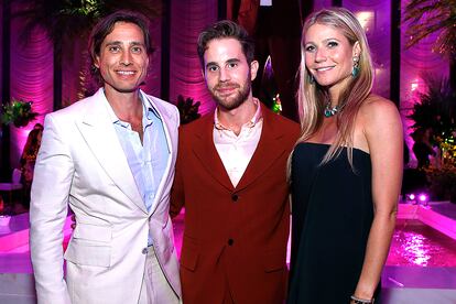 Gwyneth Paltrow, Brad Falchuk y Ben Platt, en la premiere neoyorquina de la serie.