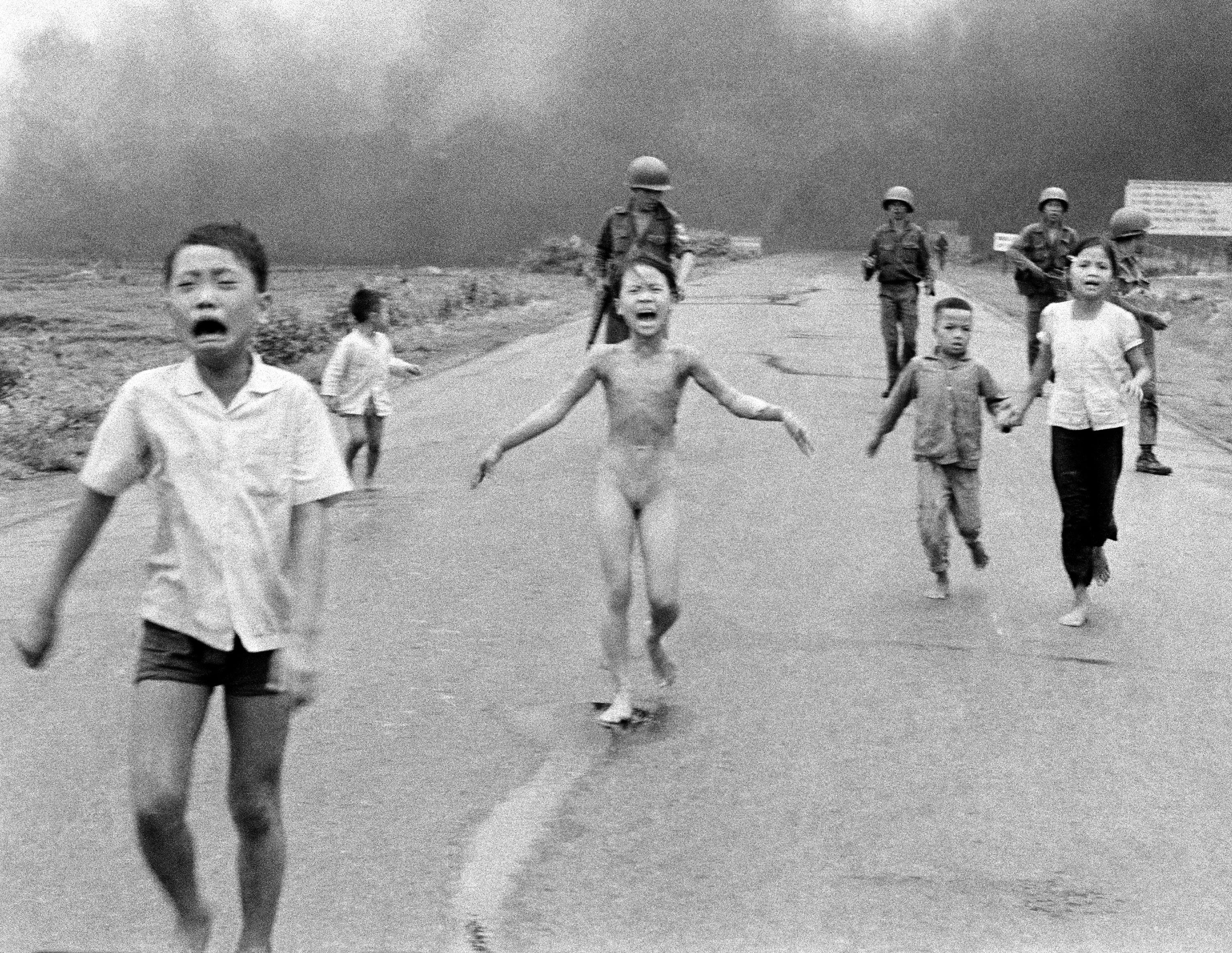 La ‘paternidad’ de la niña del napalm de Vietnam, en entredicho