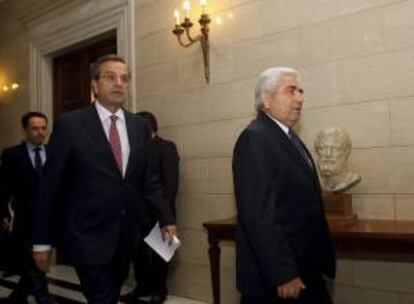 El Primer Ministro griego, Antonis Samaras (i) y el presidente de Chipre, Dimitris Christofias (d). EFE/Archivo