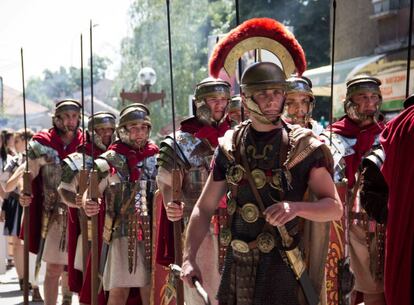 Legionarios romanos en una reconstrucción histórica. 