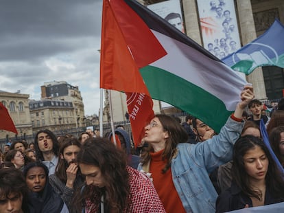 Protesta estudiantil contra la guerra en Gaza, este viernes en París. 