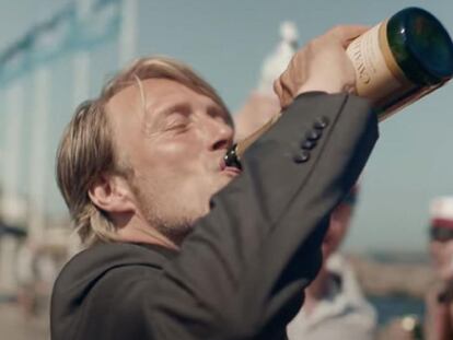 Mads Mikkelsen, en 'Druk (Another Round)'.