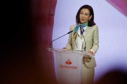 Ana Botín durante la clausura de la XVII Convocatoria de “Euros de tu Nómina”.