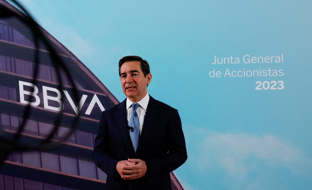 El BCE da luz verde a la opa del BBVA sobre el Banco Sabadell y la deja ...