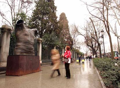 Esta exposición pone el broche a la semana de inauguraciones del CaixaForum, que desde que abrió sus puertas está recibiendo, según datos del centro, una media de entre 5.000 y 6.000 visitantes al día, llegando a 11.000 los días del fin de semana.