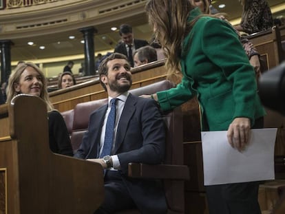 La portavoz del PP en el Congreso, Cayetana Álvarez de Toledo, y el presidente popular, Pablo Casado, en el Congreso de los Diputados este miércoles.