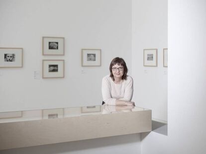 Marta Gili, fotografiada en el museo parisiense Jeu de Paume.