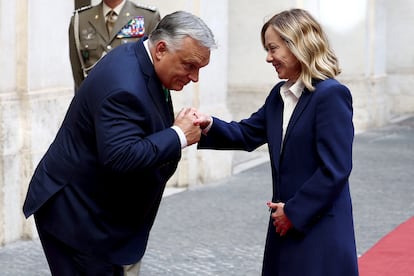 Giorgia Meloni y Viktor Orban