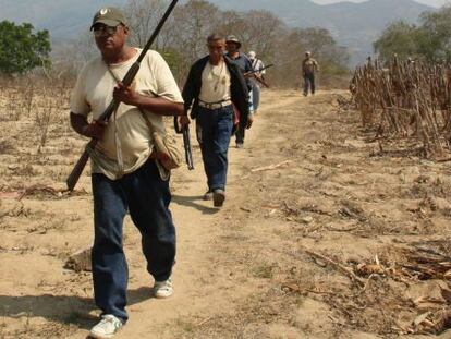 Un grupo de autodefensa de Guerrero buscan a secuestradores.