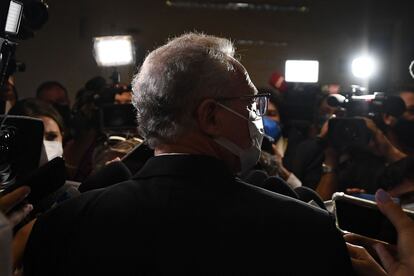 O senador Renan Calheiros durante entrevista coletiva no Senado.