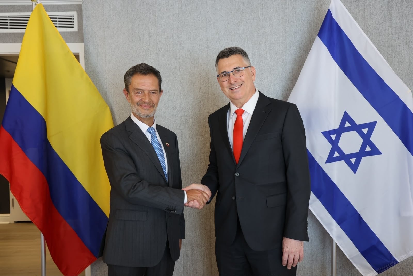 Colombia e Israel restablecerán relaciones en el Gobierno de De la Espriella: sin visa y con nueva embajada en Jerusalén