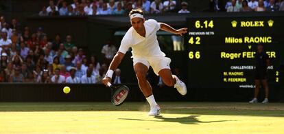 Federer, durante el partido ante Raonic.