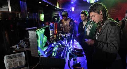 Un centenar de productores de marihuana participan en un concurso uruguayo para competir por la mejor cosecha.