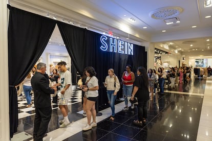 Una de las tiendas temporales abiertas por Shein en un establecimiento de Forever 21 
en EE UU.