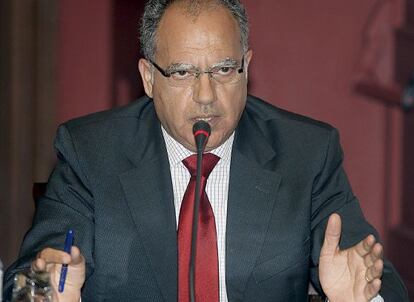 El senador del PSOE canario Casimiro Curbelo,