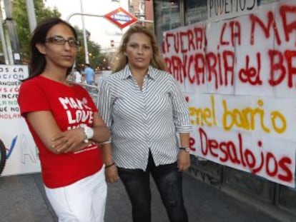 Hayat, Marisol y Noemí, acampadas en Oporto para evitar sus desahucios