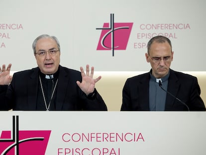 El obispo auxiliar de Toledo, Francisco César García Magán, este viernes durante la rueda de prensa celebrada en Madrid.