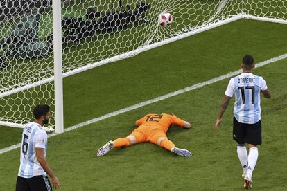  El jugador francés Kylian Mbappe marca el tercer gol frente a Argentina (3-2).