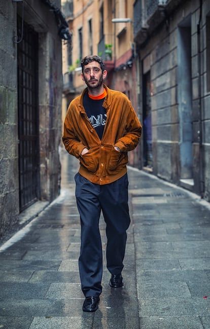 El actor, en la calle del Bonaire del mismo barrio barcelonés.