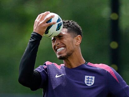 Bellingham, durante el entrenamiento ayer de Inglaterra.