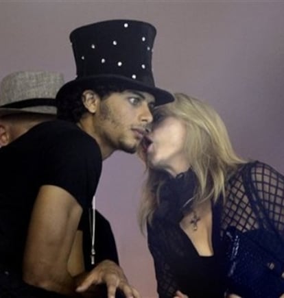 Madonna y Jesús Luz durante el carnaval de Rio de Janeiro, el 14 de febrero de 2010