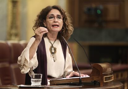 La ministra de Hacienda, María Jesús Montero, en el Congreso de los Diputados esta semana.