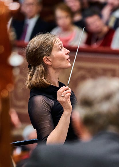 Primer plano de Mirga Gražinytė-Tyla durante su concierto al frente de la Filarmónica de Viena del pasado 4 de mayo en el Musikverein.