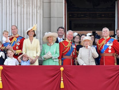 La familia real británica en en el balcón de Buckingham Palace, Londres, durante un desfile militar, el 8 de junio de 2019.