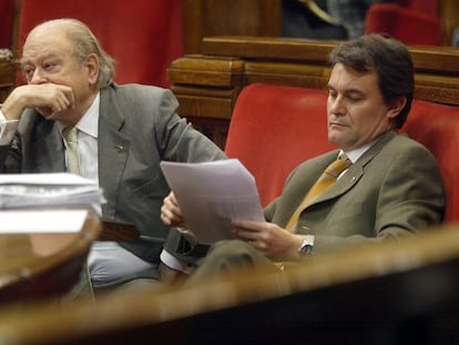 Jordi Pujol y Artur Mas, en un debate en noviembre de 2002.