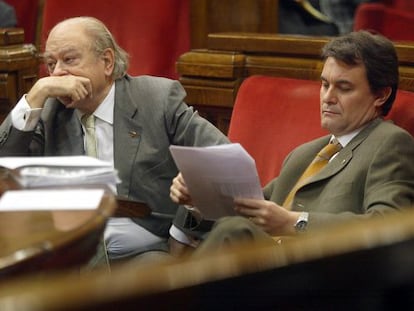 Jordi Pujol y Artur Mas, en un debate en noviembre de 2002.