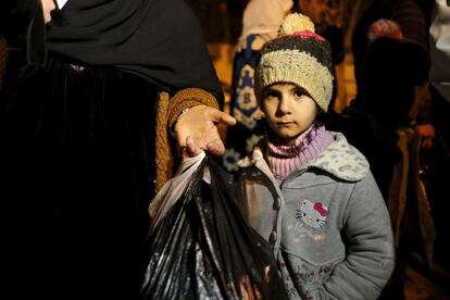 Por primera vez en tres meses, desde que entrara el último convoy de ayuda humanitaria en la localidad de Madaya, la ciudad siria de la ‘guerra del hambre’, recibe alimentos.