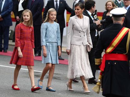 La reina Letizia, con su hijas Leonor y Sofía.
