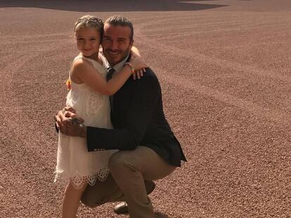 David Beckham con su hija Harper celebrando su sexto cumpleaños.