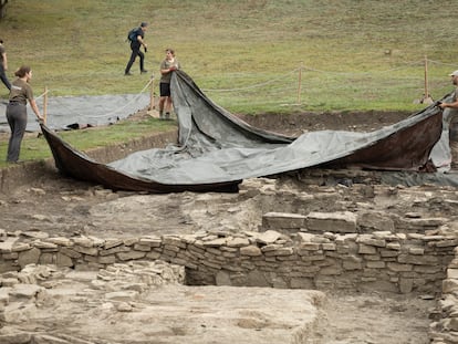 Un momento de las excavaciones realizadas en verano en el yacimiento de Irulegi.