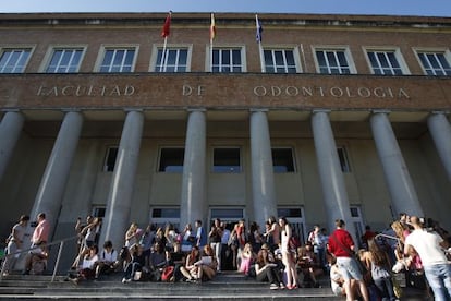 Los requisitos para mantener las becas se han endurecido.