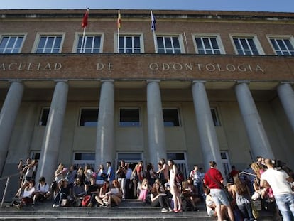 Los requisitos para mantener las becas se han endurecido.