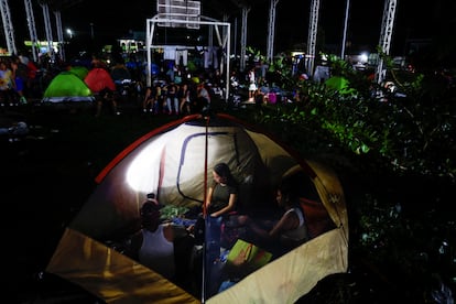 Mujeres acampan en el municipio de Álvaro Obregón, en Chiapas. 