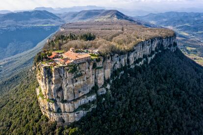 Vista aérea del Santuari del Far