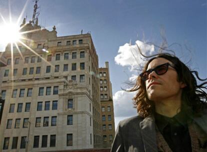 Elvis Perkins ayer en Madrid, horas antes de su concierto en la sala El Sol.