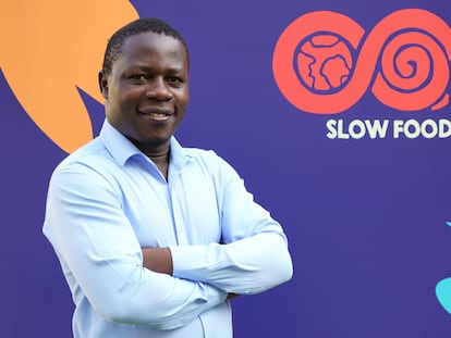 Eddie Mukiibi posa tras su nombramiento, el pasado julio, como nuevo presidente del movimiento Slow Food.