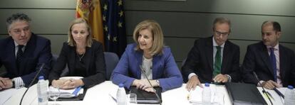 La ministra Fátima Báñez presideix la conferència, aquest dimarts.