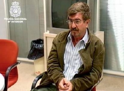 El etarra Inciarte, tras ser detenido ayer en Barajas.