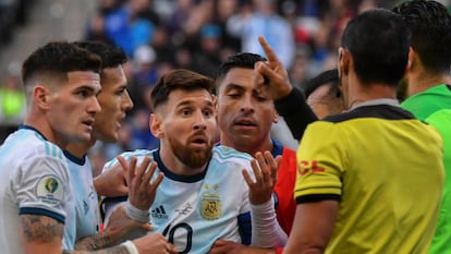 Messi, tras ser expulsado ante Chile.